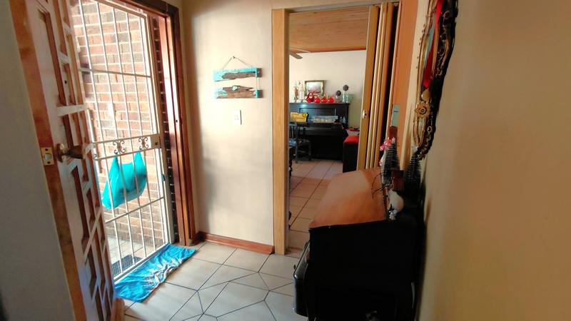 4 Bedroom Property for Sale in Pellissier Free State